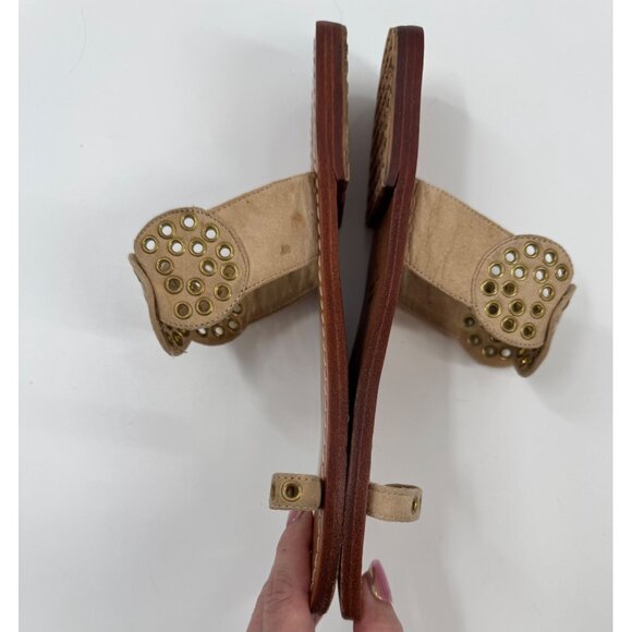 Mystique Womens Size 9 Tan Leather Sandals With Gold Stud Accents - Picture 4 of 11